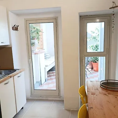 Daire Fresco With Terrace