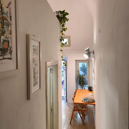 Fresco With Terrace Daire *