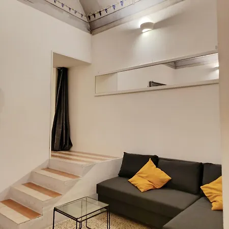 Fresco With Terrace Daire *